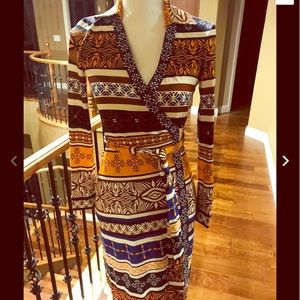 ❌SOLD❌diane von furstenberg Silk wrap dress Size 2
